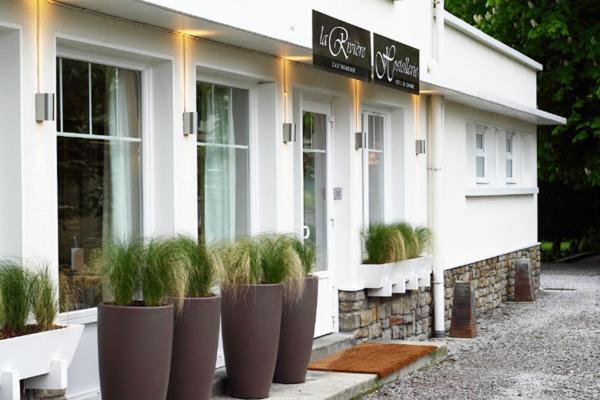 瑞维埃酒店 Saint-Étienne-au-Mont 外观 照片